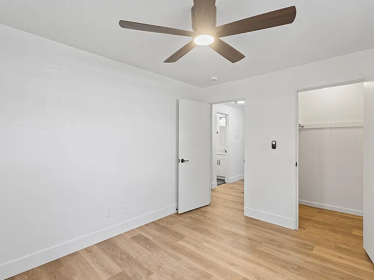 Marion Street Apartments — Photo 30