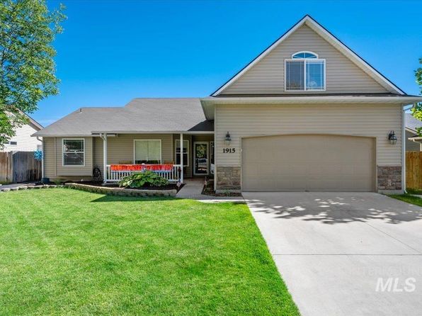 1915 W Lake Pointe Ct, Nampa, ID 83651