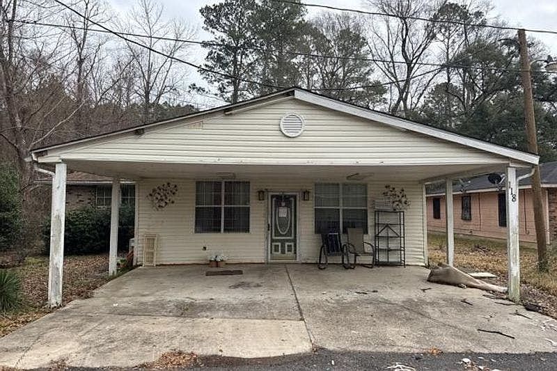 1st image of 118 Ruth Dr