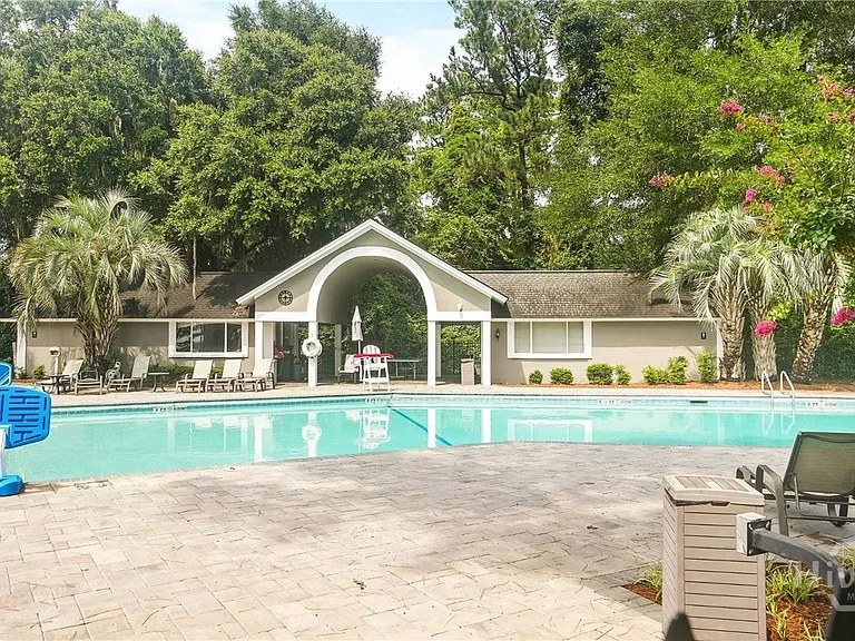 Palm Grove Ct — Photo 36