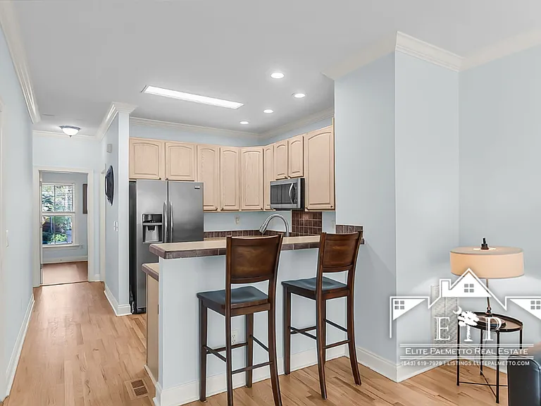 1815 Dogwood Rd #802 — Photo 9