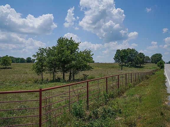 4th image of 14093 W Arkansas St #264