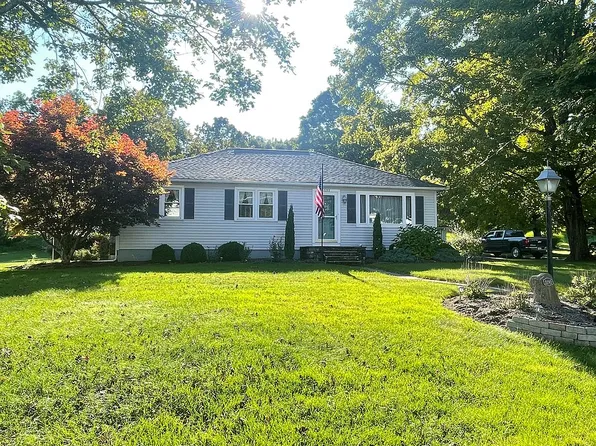 2292 W 8th St, Dallas, PA 18612