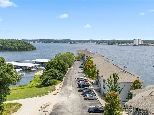 418 Regatta Bay Dr Unit 2C, Lake Ozark, MO 65049