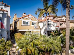 621 8th St, Huntington Beach, CA 92648
