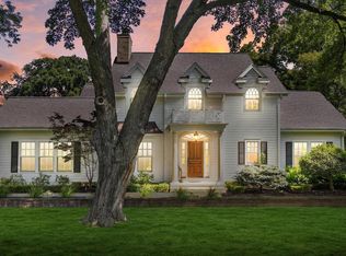 14100 Oakdale Dr, Elm Grove, WI 53122