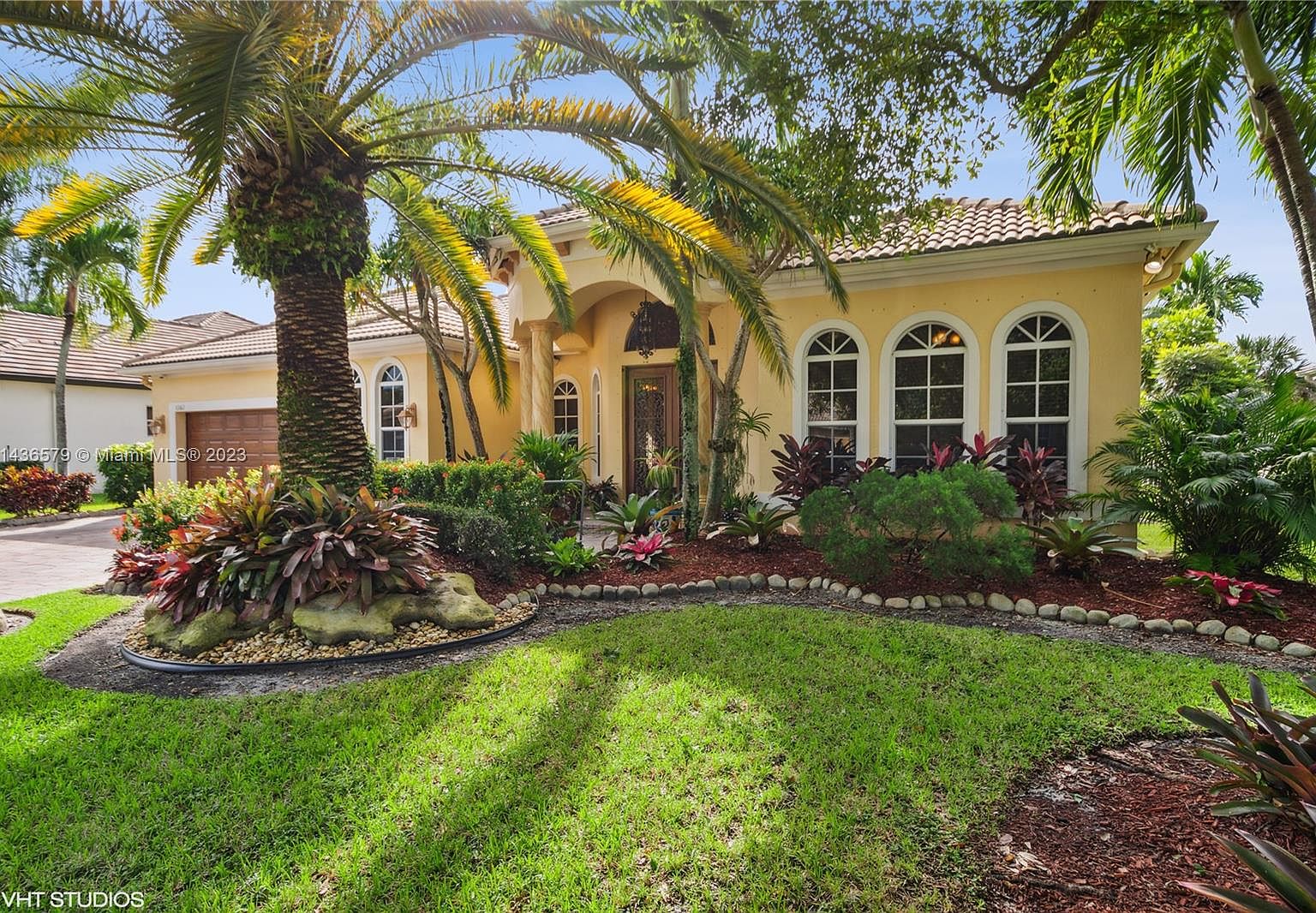 8362 N Lake Forest Dr, Davie, FL 33328 Zillow