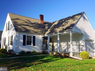 969 Juniper Rd, Hellertown, PA 18055