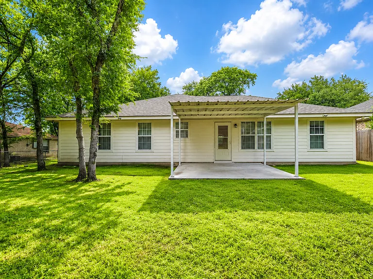 138 Lake Forest Dr — Photo 18