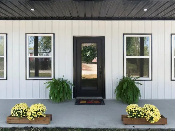 1845 Lafayette Dr, Odessa, MO 64076