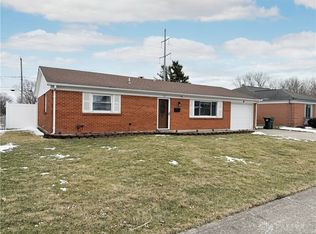33 Greencliff Dr, Englewood, OH