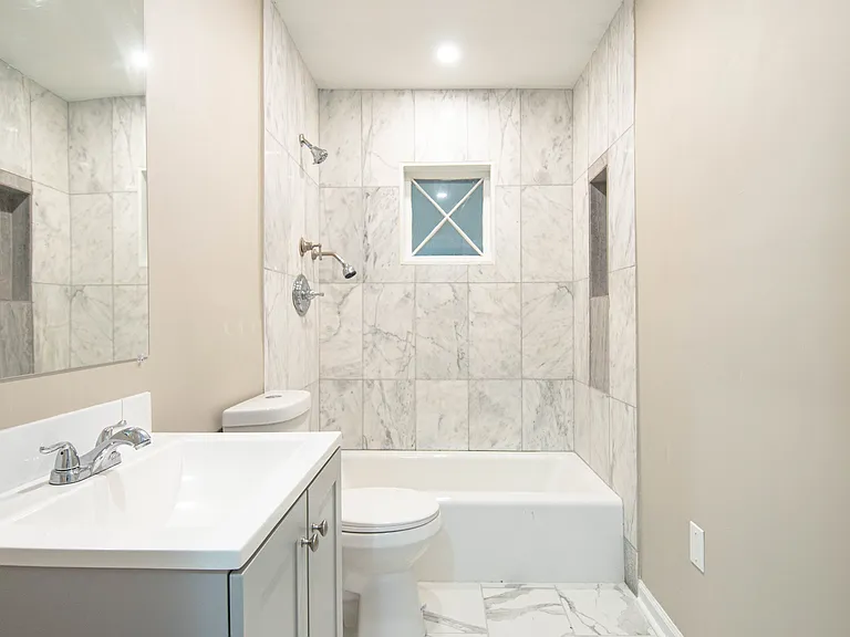 895 Greg Dr — Photo 32