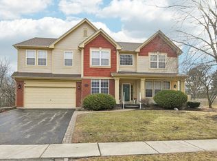 7421 Prescott Ln, Gurnee, IL 60031