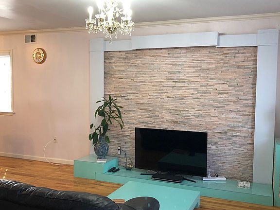 4th image of 48 Shelley Ave