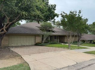 501 N Durango Cir, Irving, TX 75062