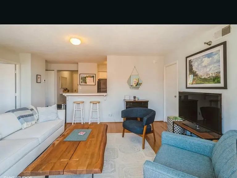 1309 N Wells St #2 — Photo 15