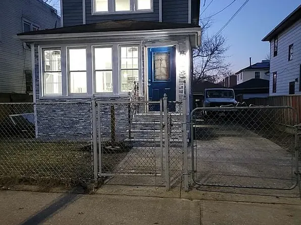 172-11 111th Ave, Jamaica, NY 11433