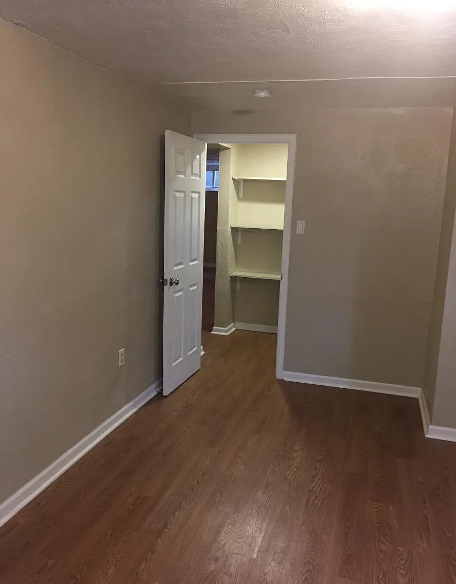 4 bed, 1950 sqft, $2,800 — Photo 2