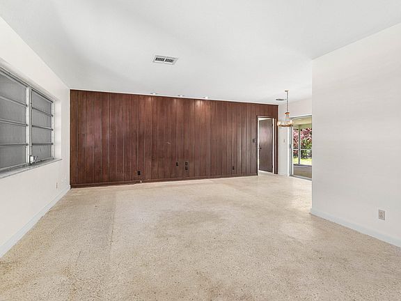 5th image of 1000 NW 7th Street