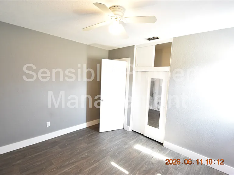 1906 E Bougainvillea Ave — Photo 20