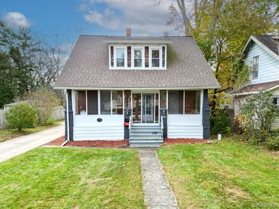 208 Riverside Dr, Mount Clemens, MI, 48043