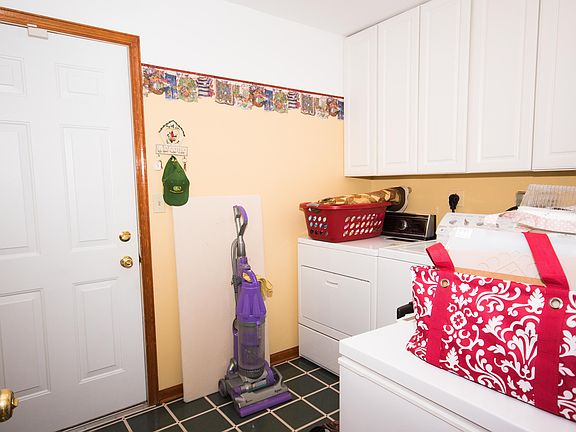 Large Mud Room!