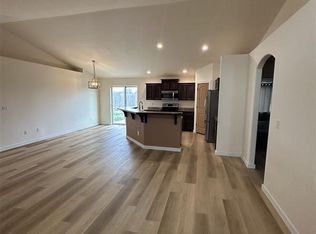 327 13th Ave W, Jerome, ID 83338
