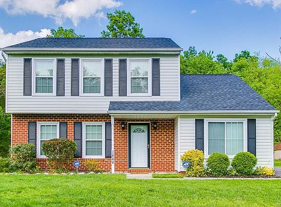 2nd image of 1444 Farley Ct