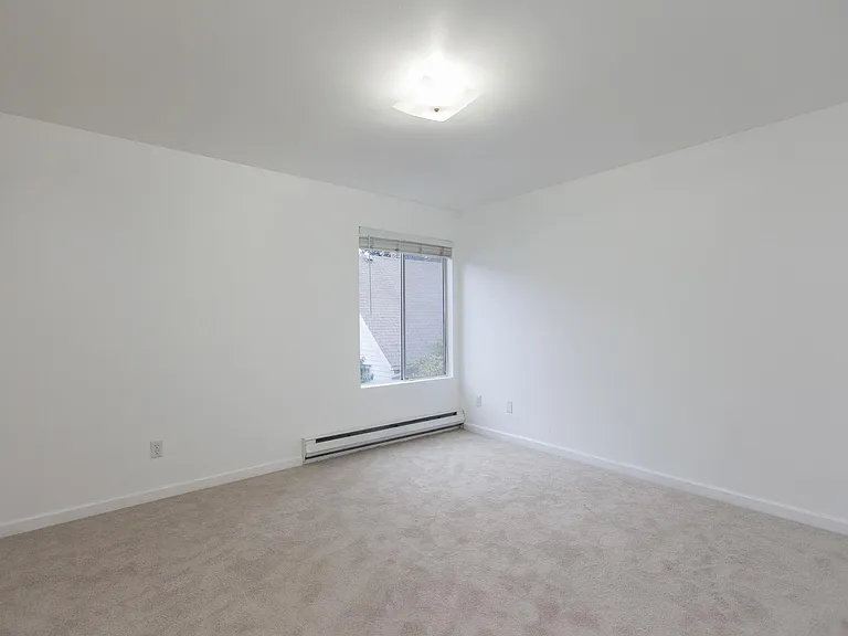 539 NE Ravenna Blvd #3 — Photo 8