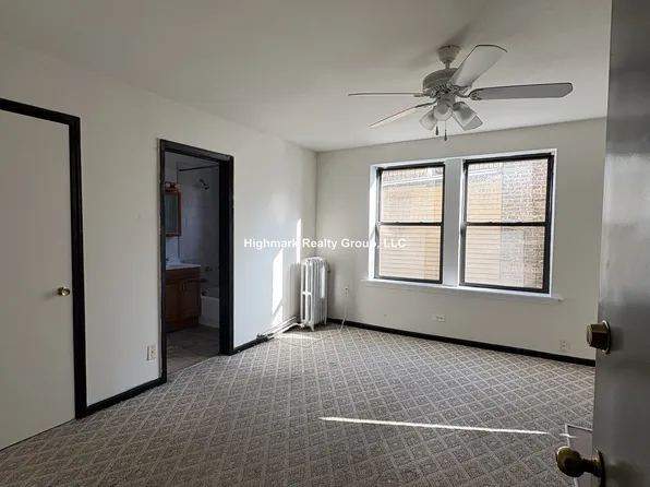 3933 N Clarendon Ave APT 407, Chicago, IL 60613