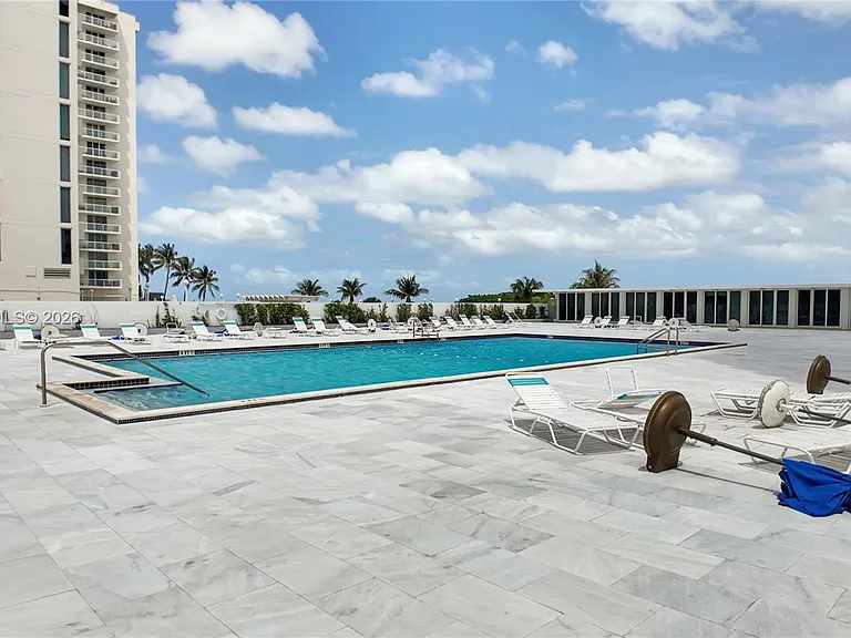 5601 Collins Ave #711 — Photo 35