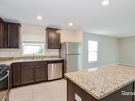 3rd image of 405 Kensington View Dr