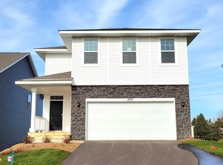 880 Stone Creek Dr, Jordan, MN 55352