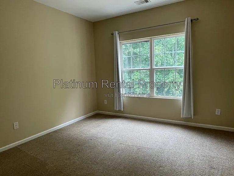 144 Pointe Cir — Photo 18