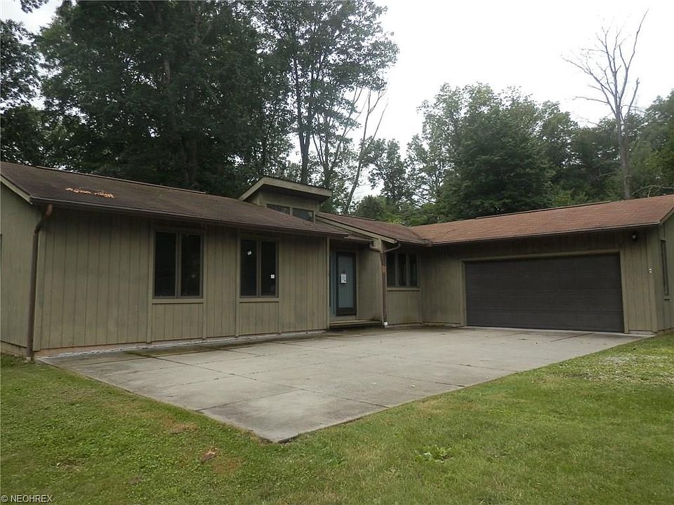1st image of 2128 Bryn Mawr Dr