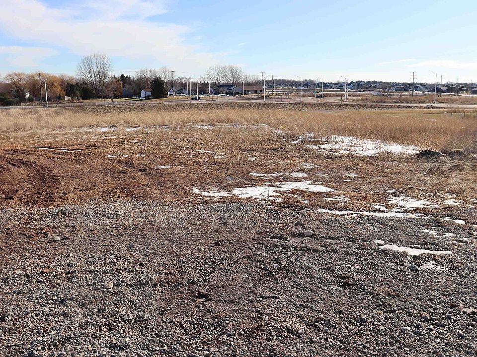 1st image of Meadow Park Dr #2