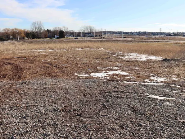 Meadow Park Dr #2, Greenville, WI 54942