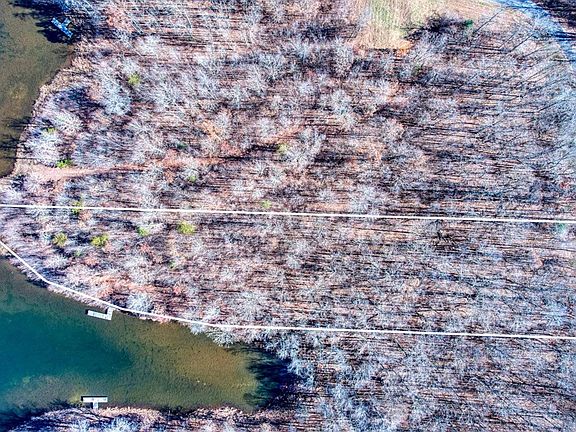 2nd image of 141 Camp Creek Cir