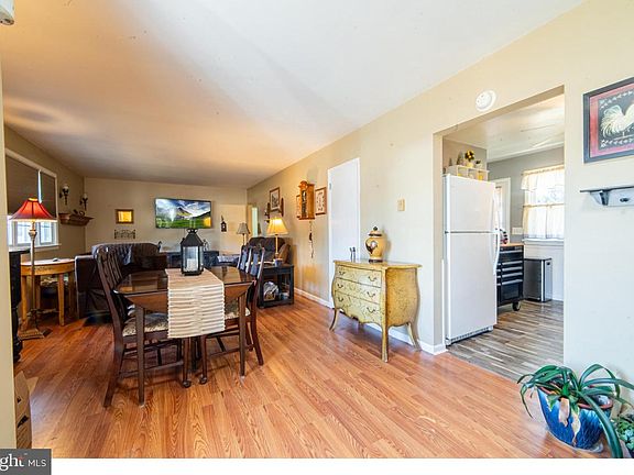 2nd image of 12 Pleasantview Dr