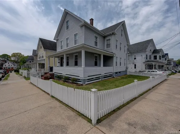 24 Center Street, New London, CT 06320