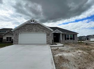 101 Paul Ct, Roanoke, IN 46783