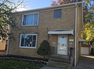 8221 Pelham Dr #1, Cleveland, OH