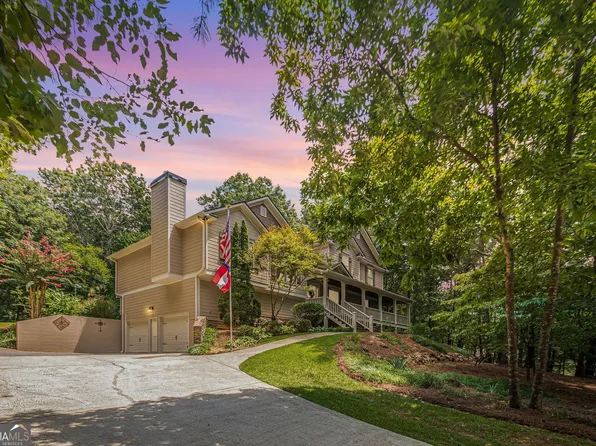 415 Gray Fox Dr, Canton, GA 30114