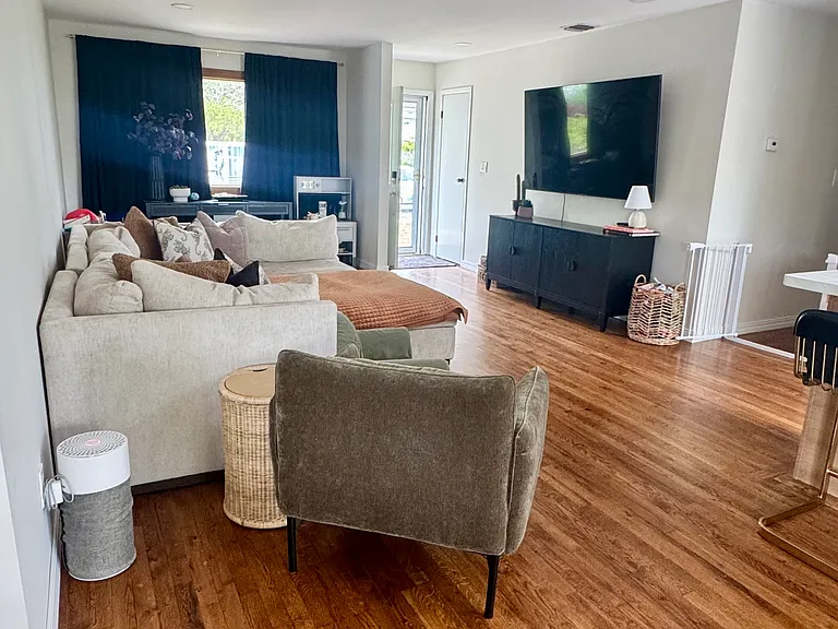Country Lane Dr — Photo 8