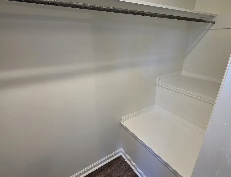 4 Woodrum Pl — Photo 25