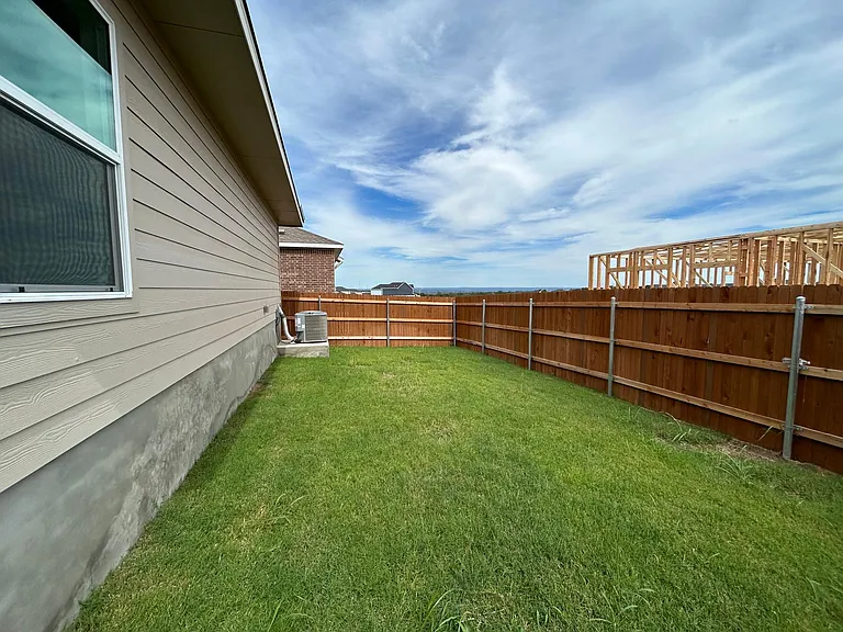 237 Standing Rock Ln — Photo 12