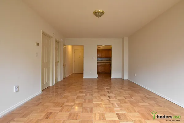 Rented by Clove Realty LLC | media 9