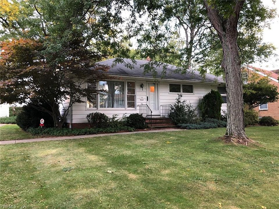 1st image of 93 Berwyn Dr