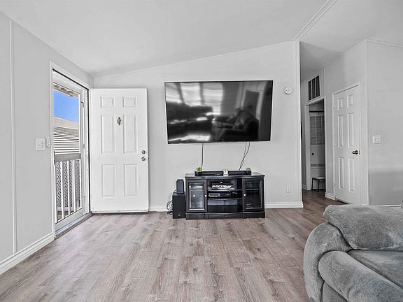 2nd image of 3129 Calle Abajo Space 150