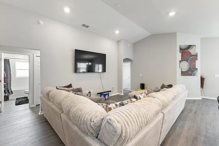 2172 Desert Rose Dr — Photo 5